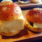 分厚いだし巻きサンドをガブリんちょ！北野天満宮近く ノットカフェ（knot cafe）