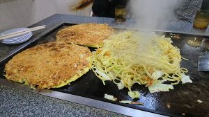 京都：お好み焼きジャンボで一人ではない飯