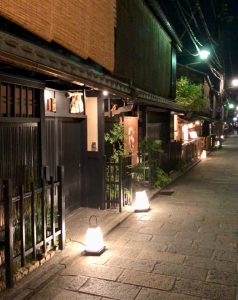 祇園やすかわ　秘密のメニュー公開＆あさりの酒蒸し絶妙の出汁 末吉町