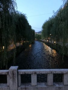 古川町商店街 ビア小町 白川の散歩は京情緒たっぷり