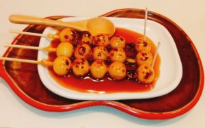 京都グルメレポート167「加茂みたらし茶屋」みたらし団子　雪ぼたん