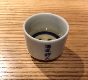 京町屋おばんざい　こはく　良い店には楽しいお客様が集まります。フューチャリング：キョンネェ～スペシャル