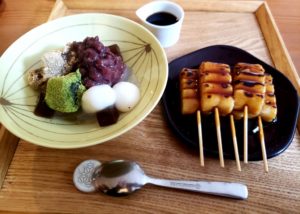 京都グルメレポート300「うめぞのCAFE＆GARELLY」みたらし団子　あんみつ　かき氷