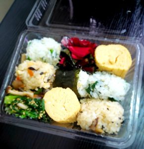 京都グルメレポート408「鶏卵問屋中川幸商店」500円のお弁当