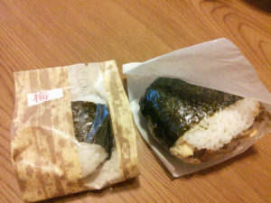 北区御薗橋　井上商店のおにぎり