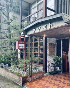 京都グルメレポート524「コーヒーショップヤマモト」和牛カツサンド　フルーツサンド