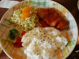 岩倉　グリル宝