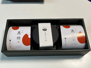 干し柿とこしあんのマリアージュ　《京都仁王門の黒柿》