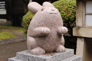 名物はアップルケーキ　《洋菓子の店 オオマエ》