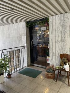 京都グルメレポート814「テンダーコーヒー　ワッフル」ブルーベリーとクリームチーズのハニーワッフル　ベリーベリーワッフル　