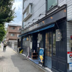 素通りするのには強い意志が必要なシュークリーム　《グランディール の黄金のクッキーシュー》